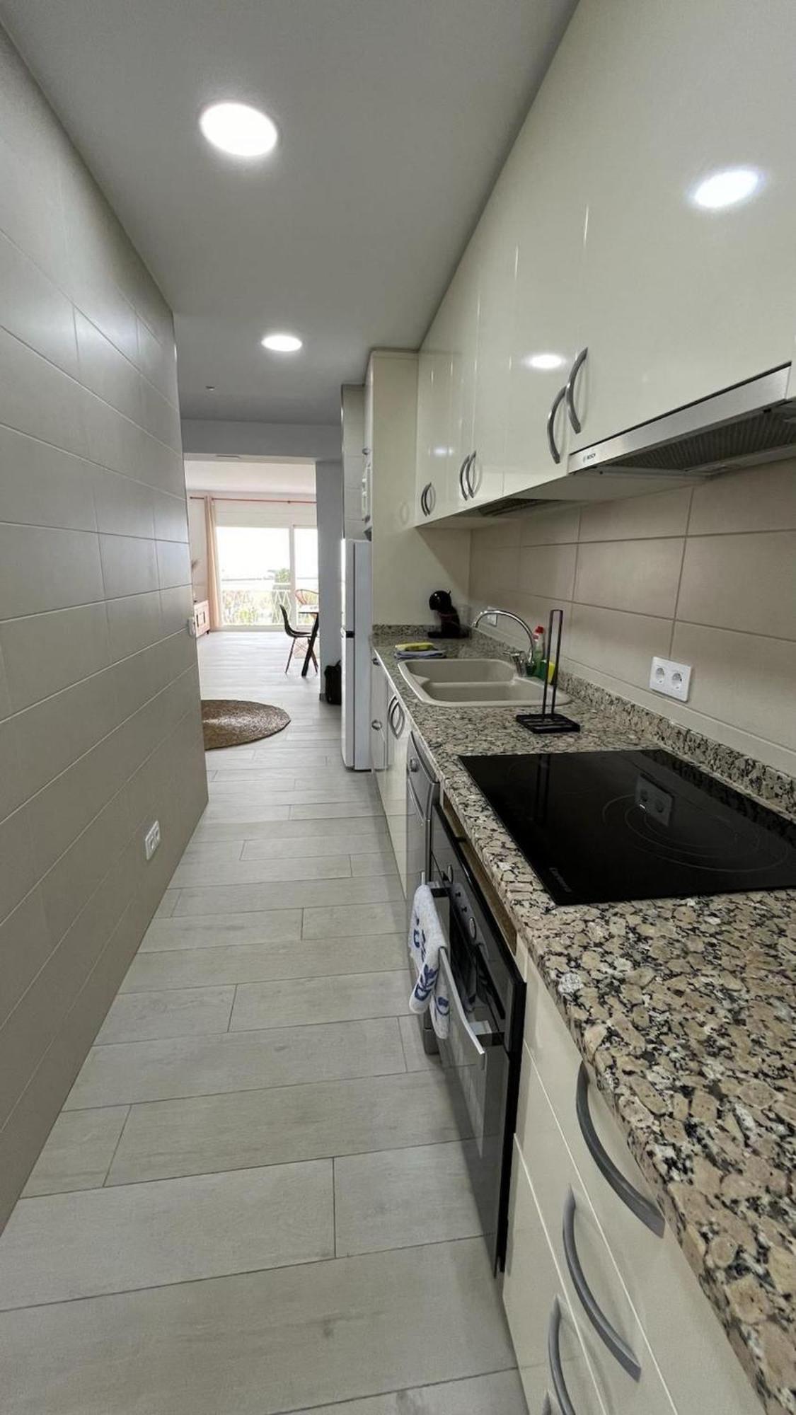 Apartamento Frente Al Mar Rosas Exterior foto