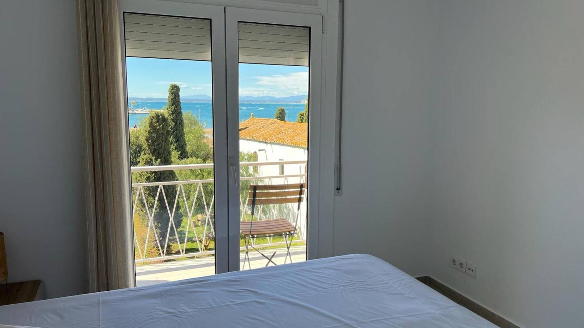 Apartamento Frente Al Mar Rosas Exterior foto