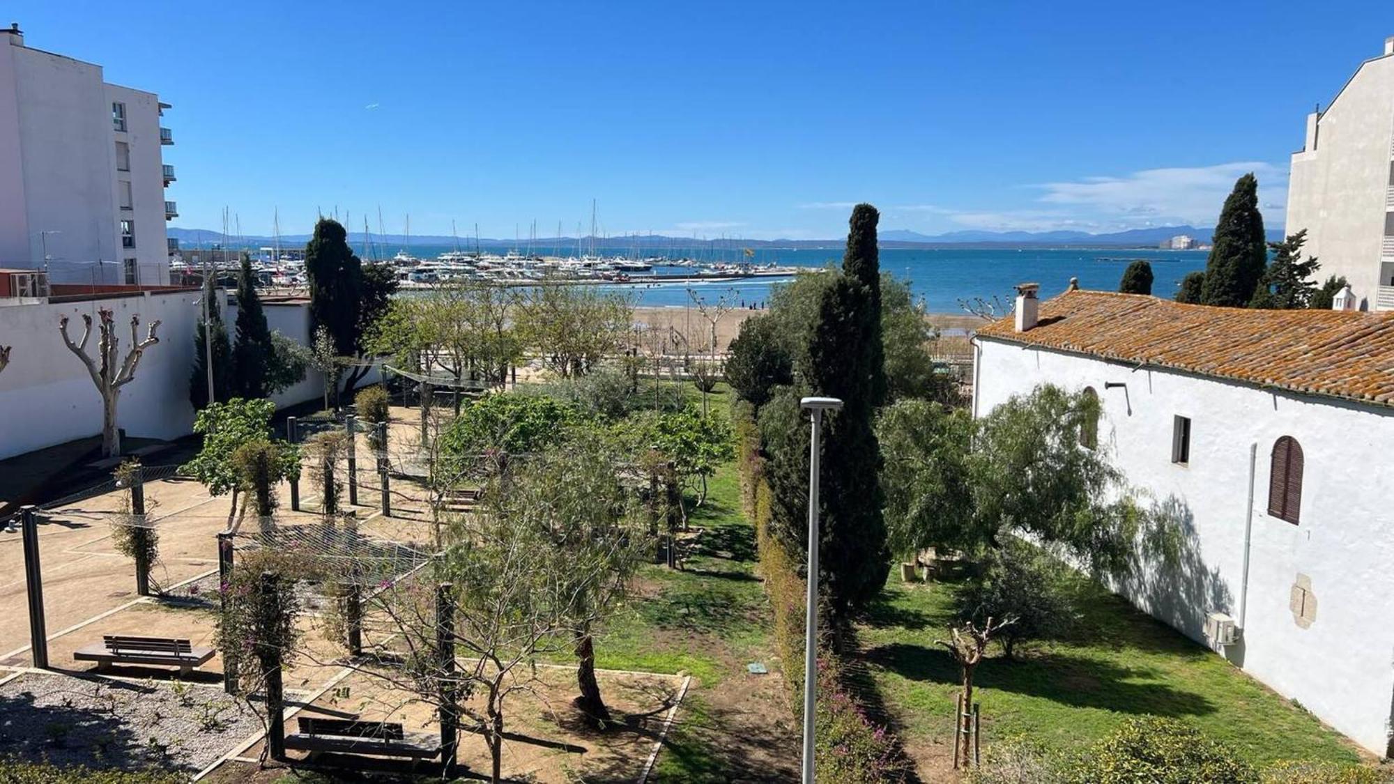 Apartamento Frente Al Mar Rosas Exterior foto