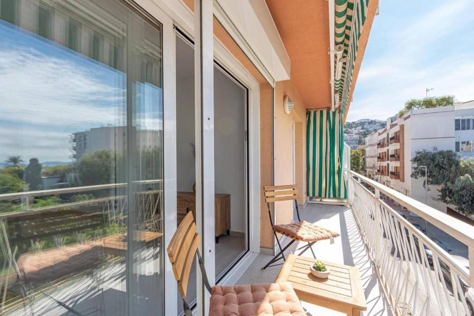 Apartamento Frente Al Mar Rosas Exterior foto